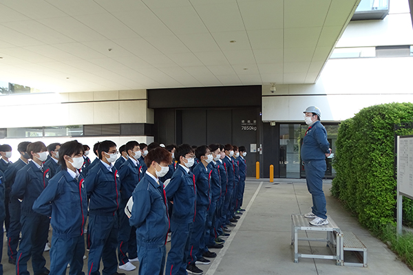 Training and practical exercise at Isuzu Technical High School