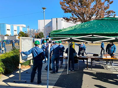 BCM training (setting up outdoor emergency response headquarters in preparation for a disaster)