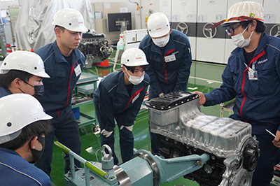 Theoretical and Practical Training at Isuzu Technical High School